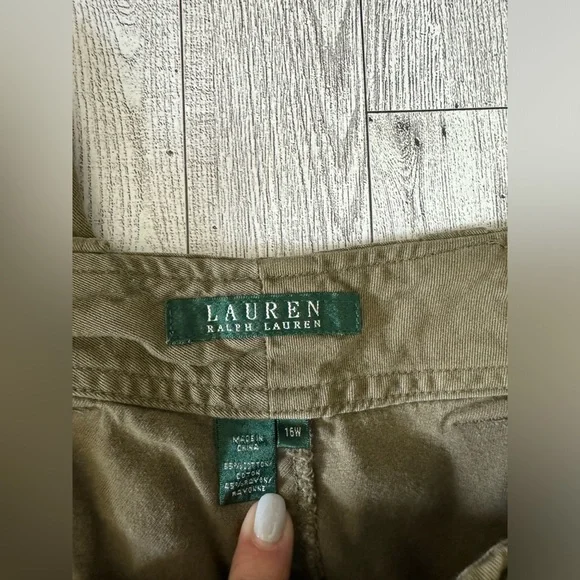 Ralph Lauren women’s cargo capri pants, lateral pockets, excellent conditions - Picture 6 of 6